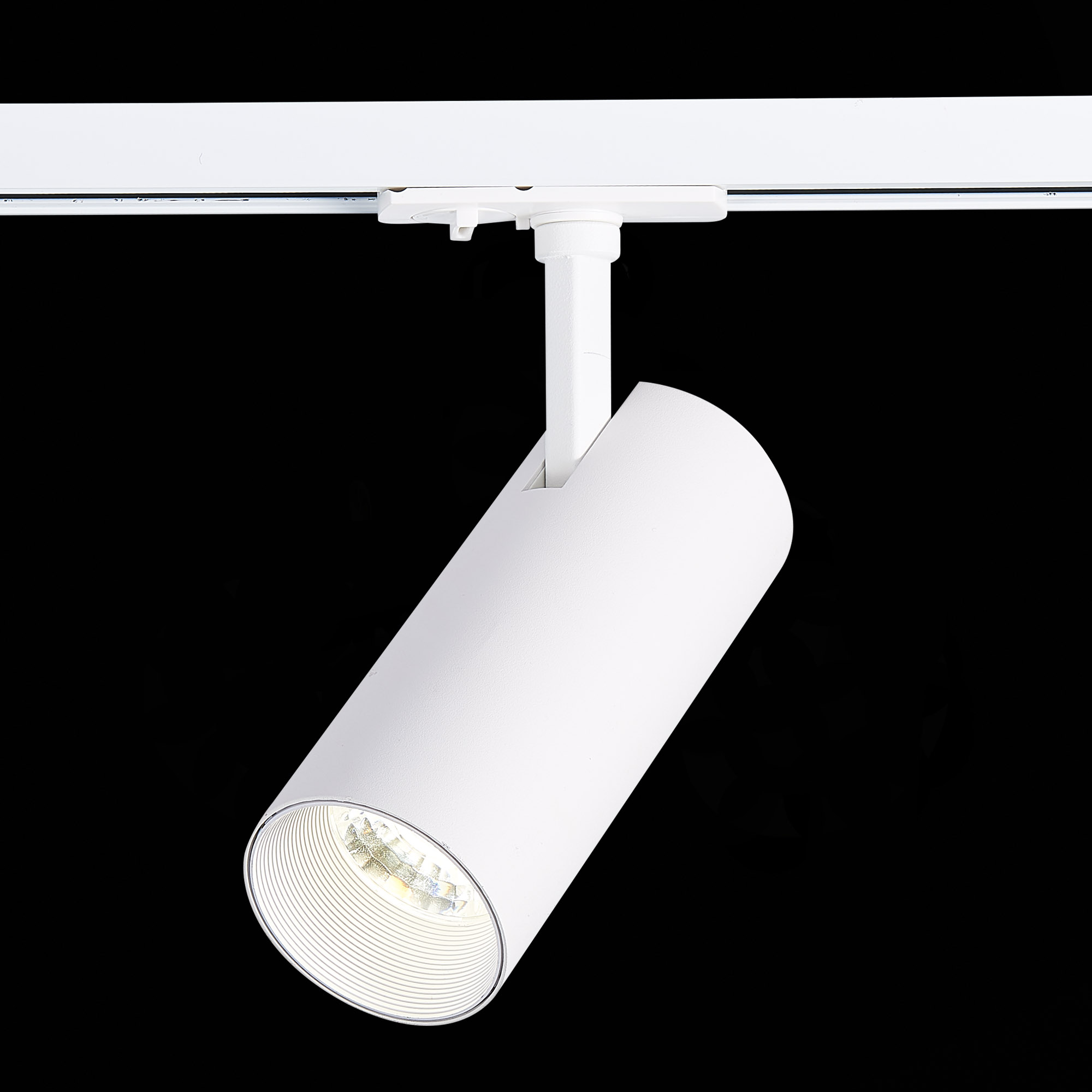 ST350.546.15.36 Св-к трек. Мат. белый LED 1*15W 4000K 1 350Lm Ra?90 36° IP20 L158xW65xH193 100-240V Однофазная трековая система