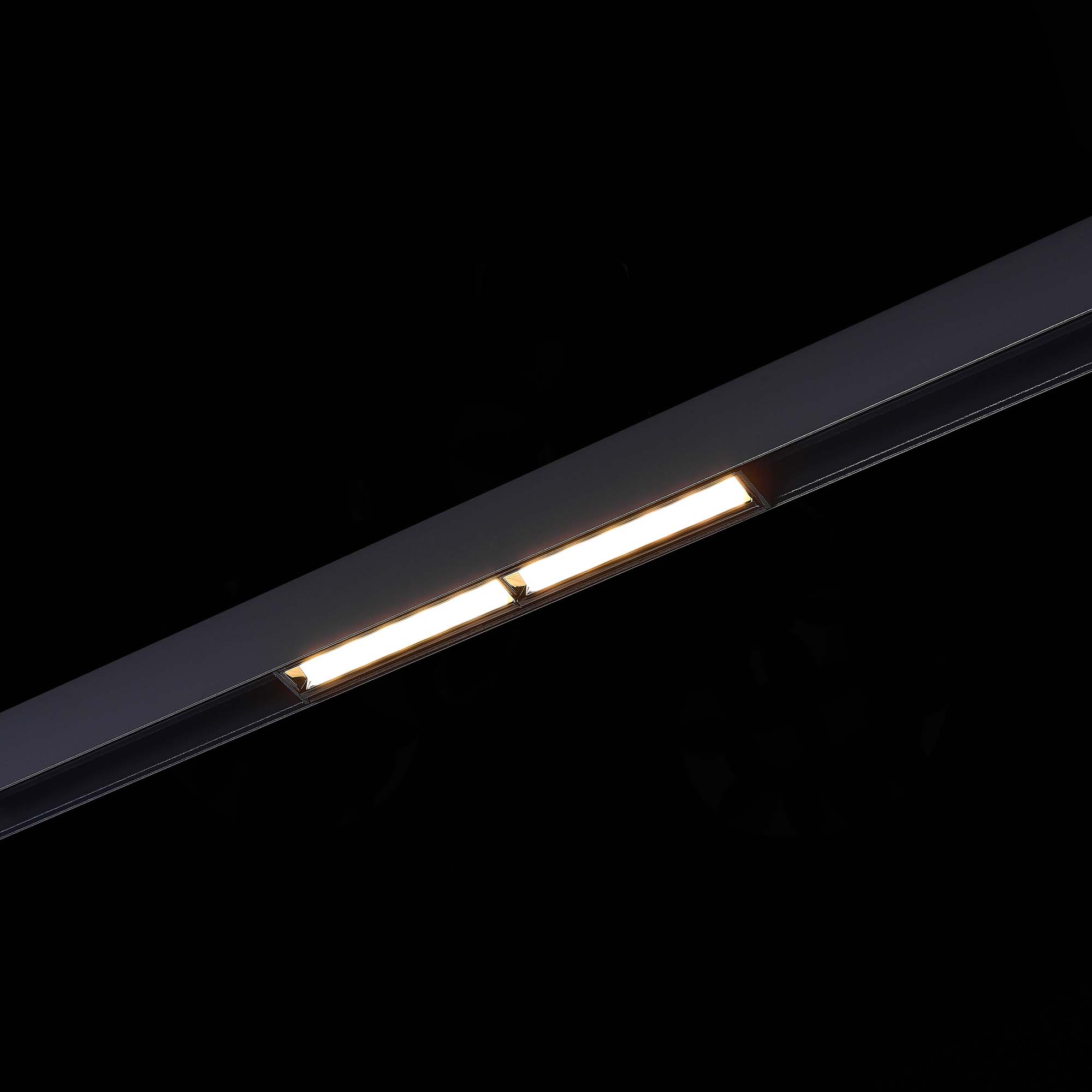 ST804.436.12 Магнитный трековый светильник Черный LED 1*12W 3000K 700Lm Ra>90 120° IP20 L220xW22xH46 48VV SKYLINE 48