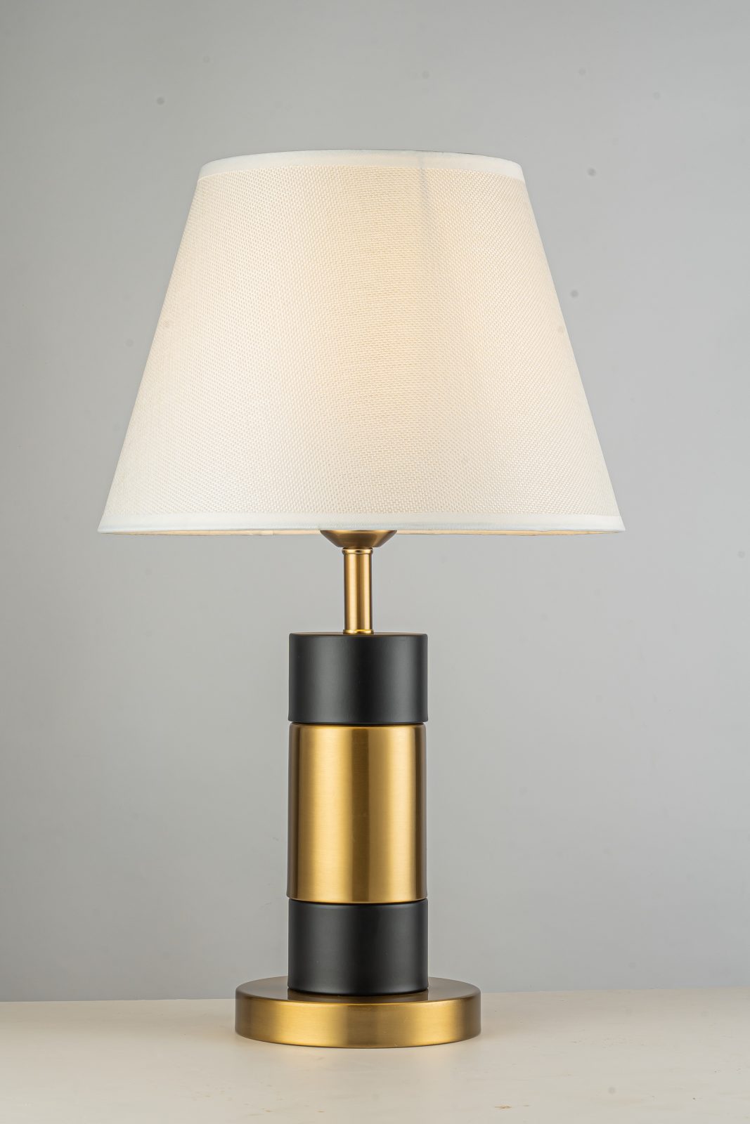 Настольная лампа Arti Lampadari Candelo E 4.1.T5 BBK