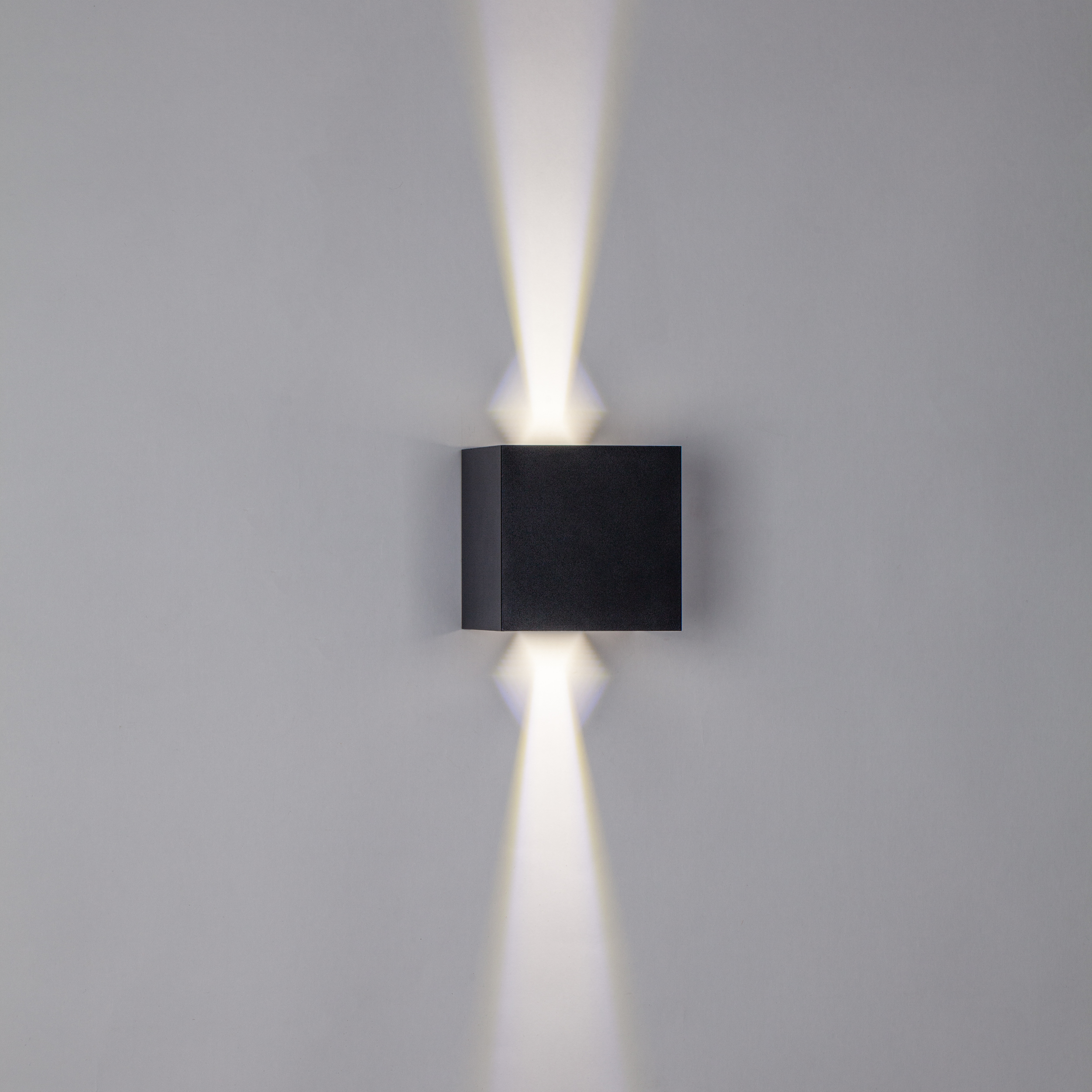 340527 Светильник DALLA 2х5W LED 1100LM G ЧЕРНЫЙ 4000K IP65